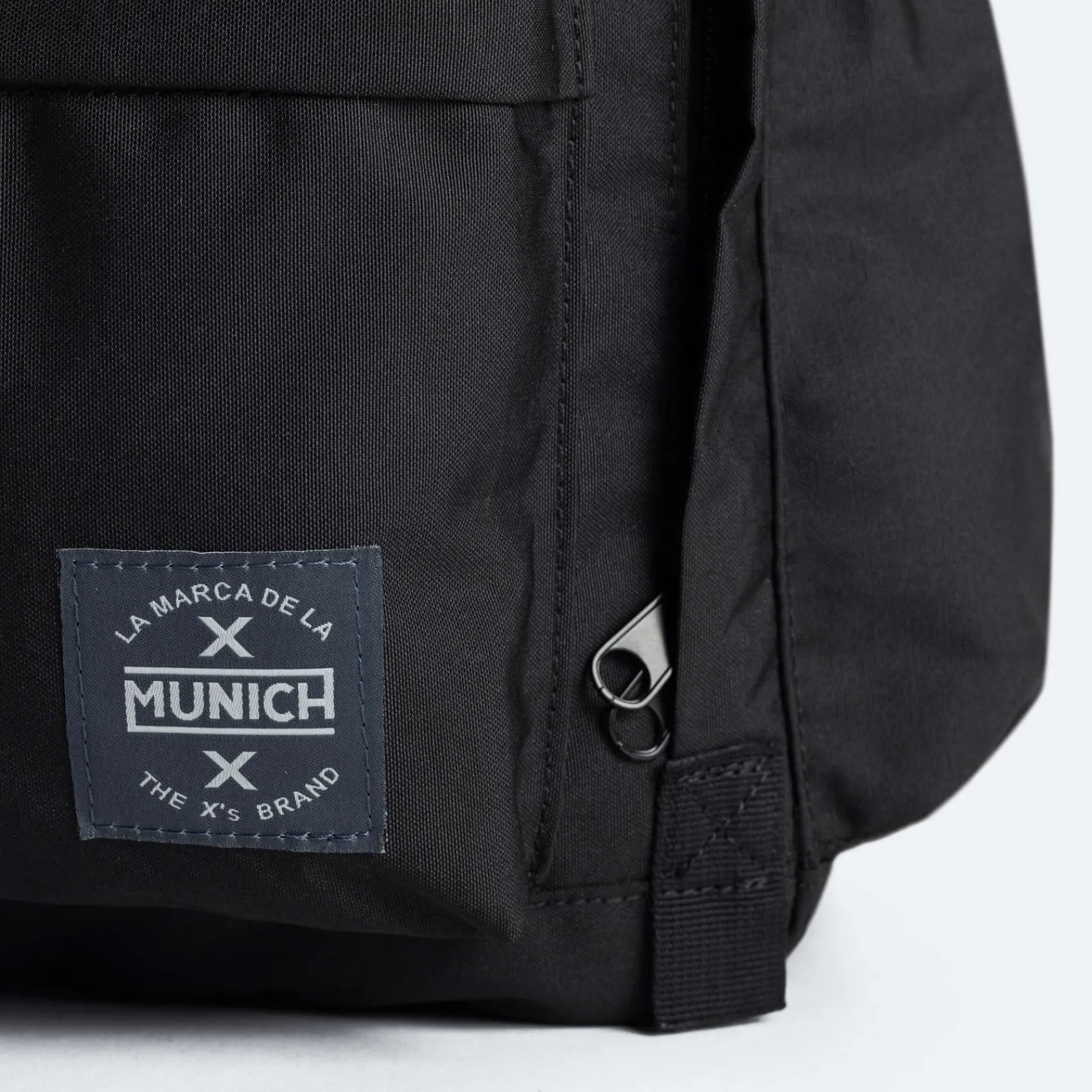 MUNICH Mochilas Escolares<BACKPACK COUR BACKPACK COUR LARGE BLACK