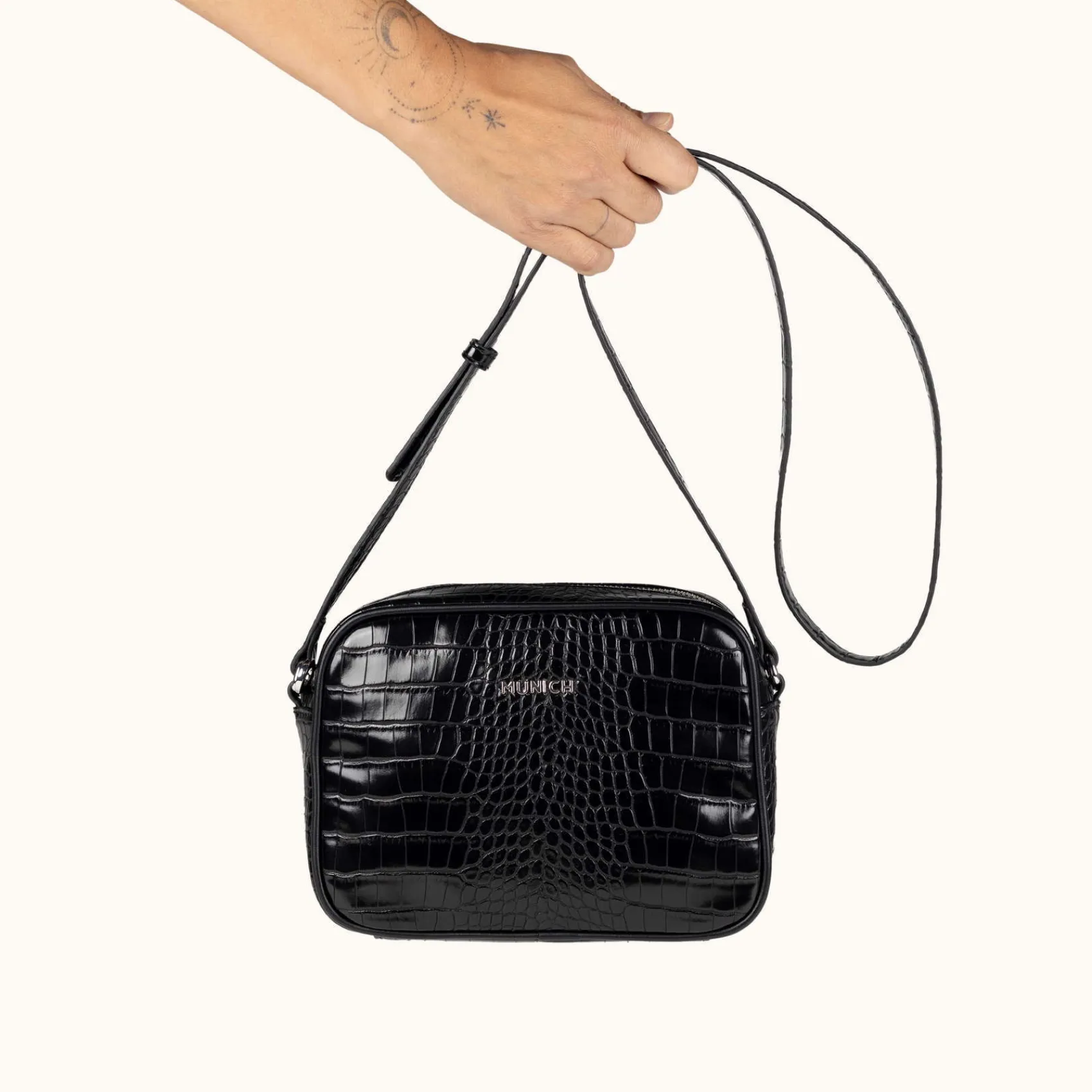 Mujer MUNICH Colección Mujer|Bolsos Pequeños<BLOCK CROCO FW25 CROSSBODY CAMERA C/BLACK