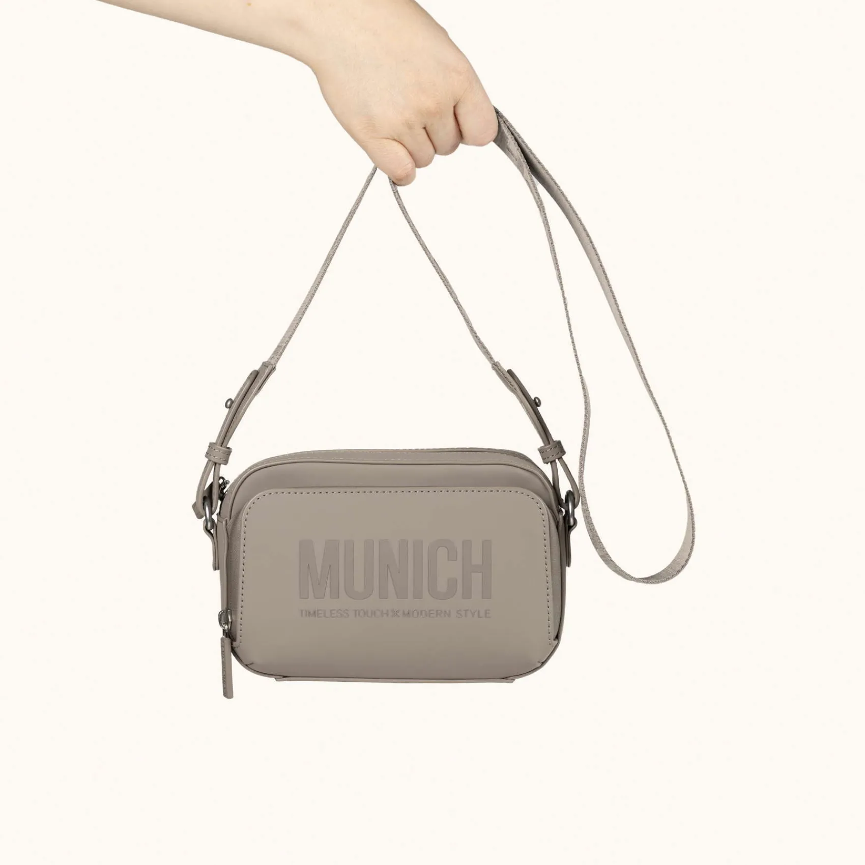 Mujer MUNICH Colección Mujer|Bolsos De Mano<ESSENCE RECYCLED FW25 CROSSBODY CAMERA C/TAUPE