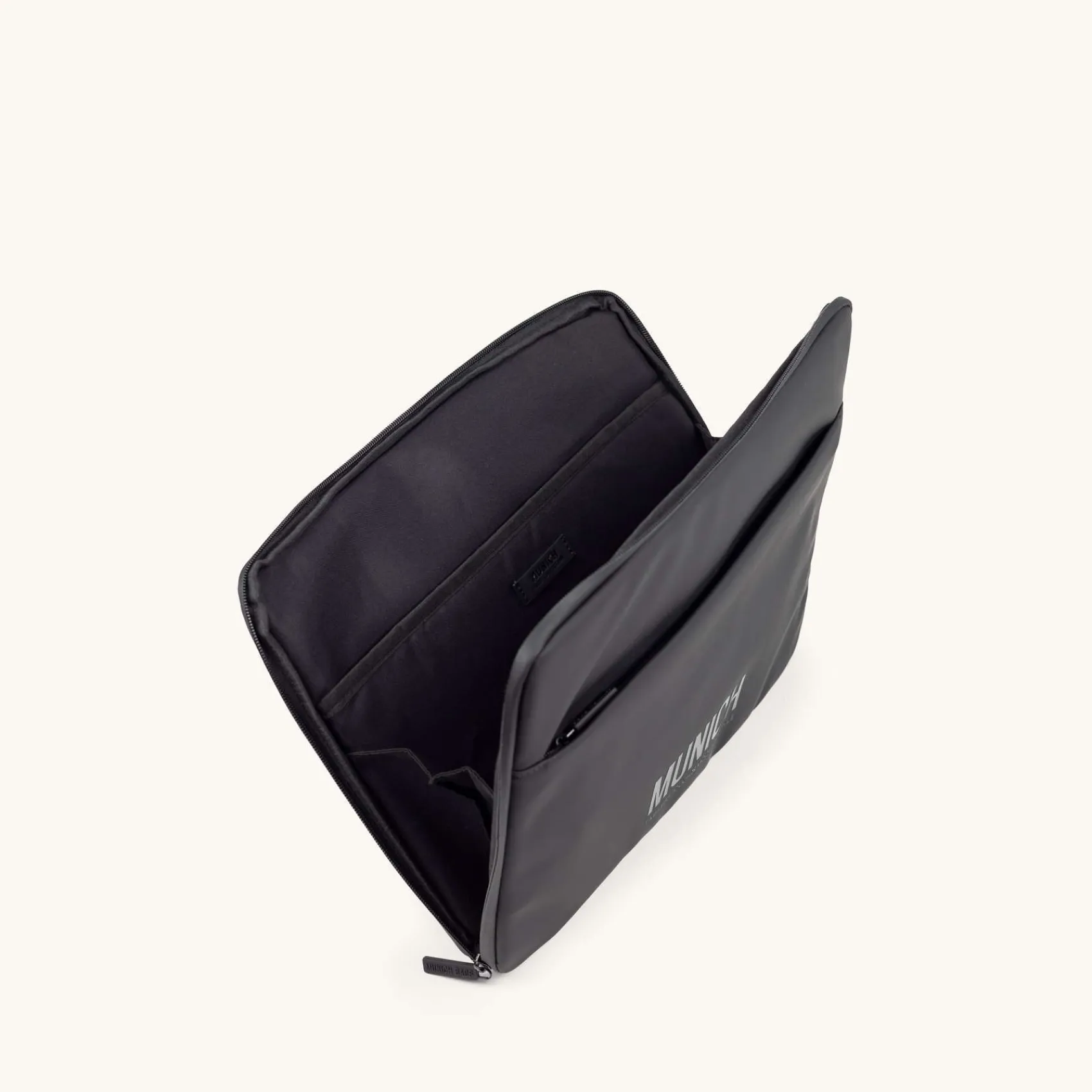 Mujer MUNICH Colección Mujer<ESSENCE RECYCLED FW25 LAPTOP COVER C/BLACK