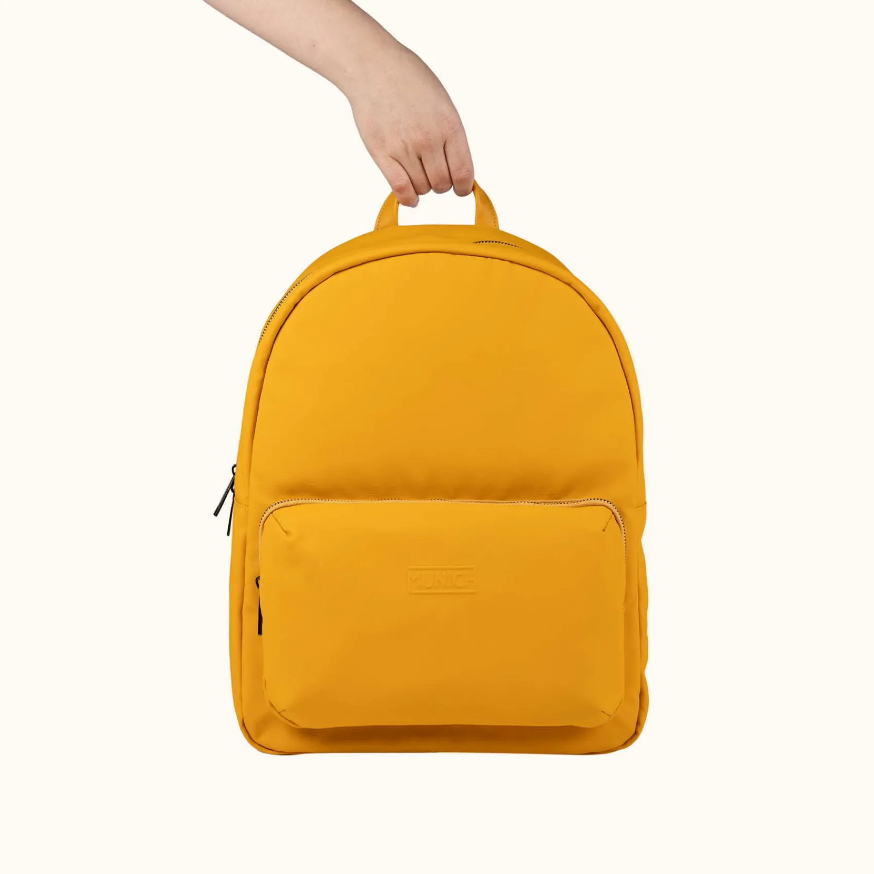 Hombre MUNICH Colección Hombre Y Unisex|Mochilas<PEAK RECYCLED FW25 BACKPACK C/MOUSTARD